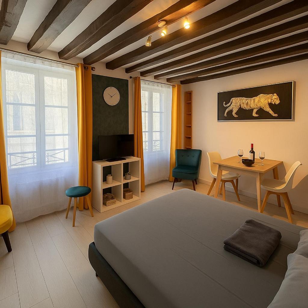 Appartement Vue Cathedrale- Centre Ville Meaux-Gare-Disney Экстерьер фото